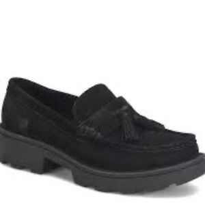 Born Capri NWOT Black Suede Tassel Platform Loafers Sz 10